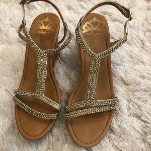 Cork wedges with gold beading